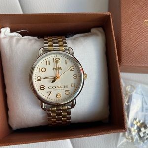 Women’s Coach Watch